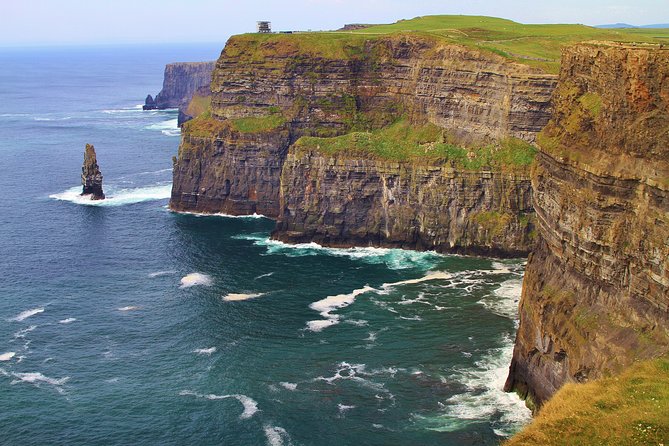 10-Day Ultimate Small-Group Tour of Ireland from Dublin - Day 7: Sligo folklore, Benbulben views, and a castle hotel night
