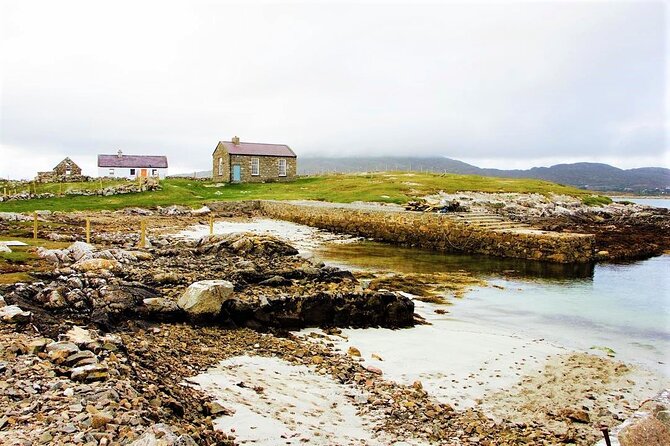 2.5 Hour Guided Sea Kayaking in Roundstone Bay - Booking Sense: Making the Most of Good Weather and a Small Group
