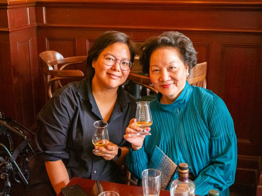 2-Hour Deluxe Whiskey & Food Tasting - Walking between venues: yes, it’s part of the deal