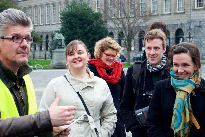 2-Hour Historical Walking Tour from Dublin - The meeting point: Grattan Monument by Trinity College