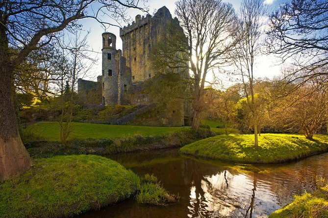3-Day Blarney Castle, Kilkenny & Irish Whiskey Tour Inc Admission - Rock of Cashel: the first “big moment” of the trip