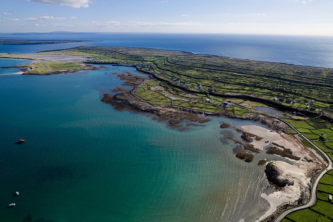 3-Day Cliffs of Moher, Connemara and Aran Islands Rail Tour from Dublin - Day 2 on Inis Mór: Dún Aonghusa and the rhythm of an Irish-speaking island