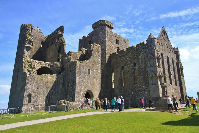 6-Day Magical Southern Explorer Small Group Tour - Day 1: Sally Gap, Glendalough, and Kilkenny Castle