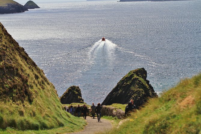 7-Day Ireland to Island Small Group Tour from Dublin - Day 4: Killarney National Park by kayaking, Muckross House, and Torc Waterfall
