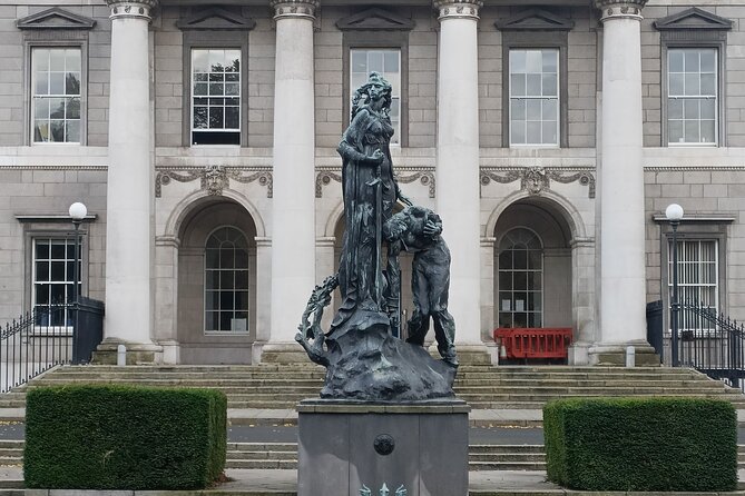 A Self Guided Walking Tour of Dublin's Docklands - IFSC: Where the Docklands Became Financial Dublin