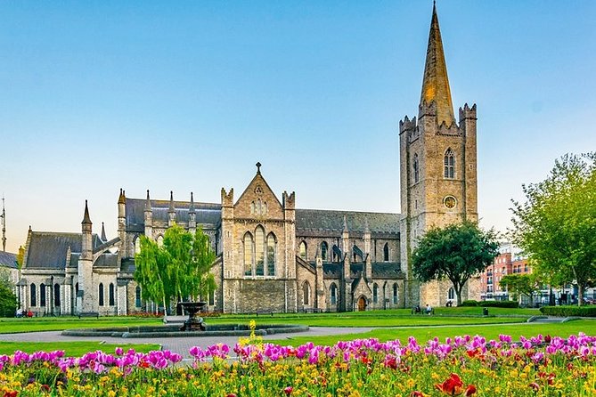 Arrival Transfer: Dublin Airport DUB to Dublin in Business Car - Key things to know before you go