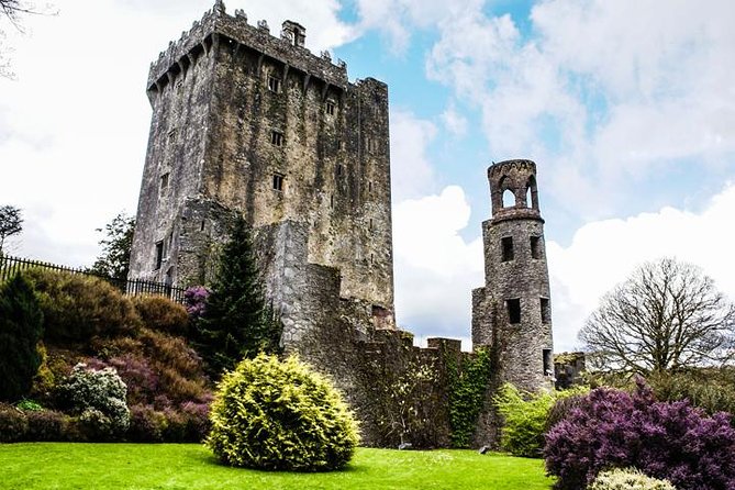 Blarney Castle, Cork City and Cobh Private Tour from Killarney - The Blarney Stone Climb: How to Plan for the Classic Kiss