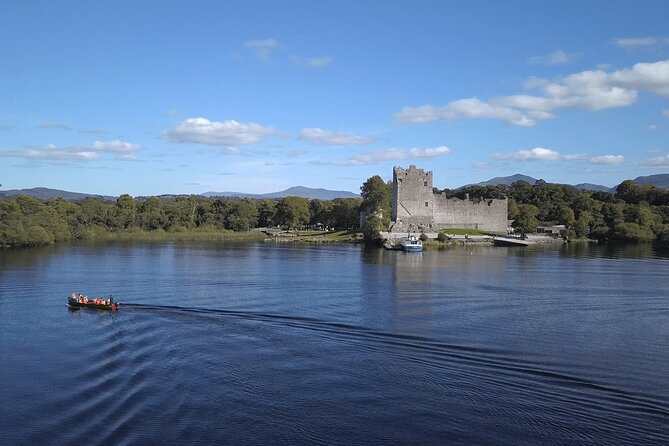 Bus & Boat Tour - Stop 1: The Gap of Dunloe walk (plus the jaunting cart option)