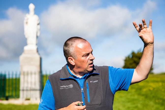Celtic Boyne Valley & Ancient Sites Day Tour From Dublin - Hill of Tara: royal power, big views, and a short walk through meaning