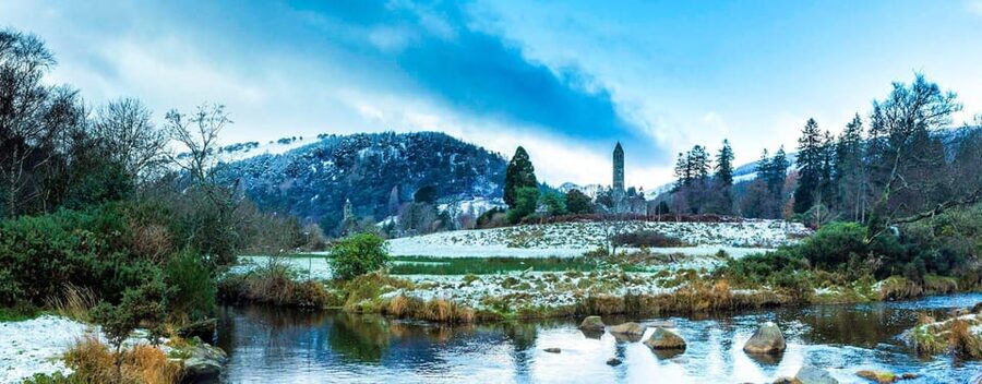 (Christmas Morning) Glendalough Half Day Tour from Dublin - Getting from Dublin on a private coach, and what to expect from the morning