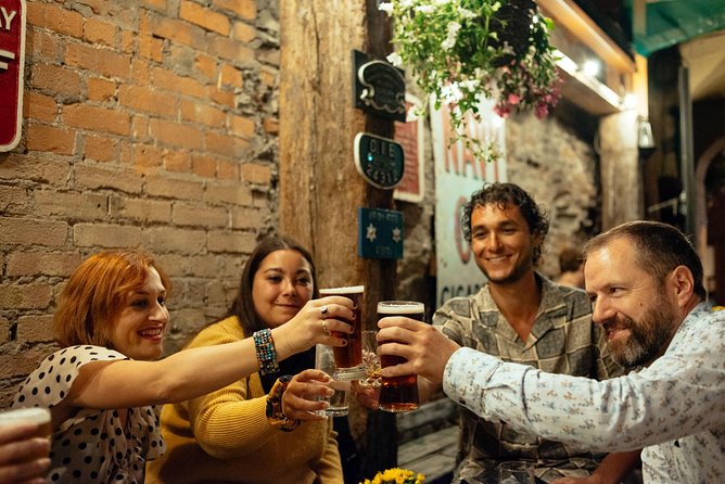 Classic Irish Pubs Private Tour of Dublin: Live Music, Beer and Nightlife - Stop in Dublin: Music People, Instruments, and Landmarks