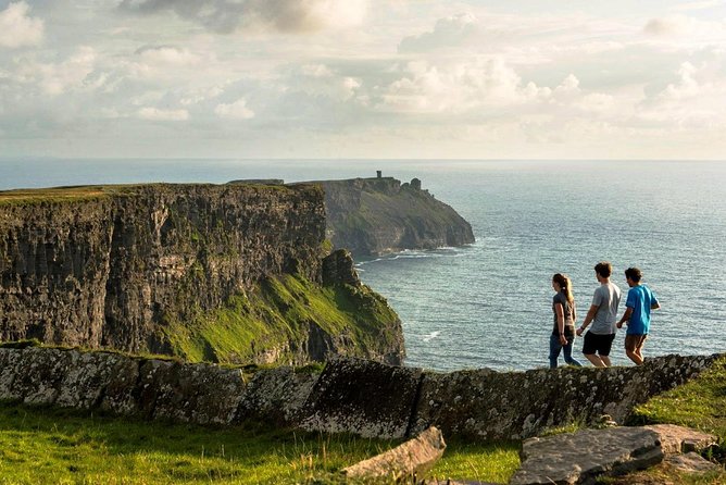 Cliffs of Moher, Burren and Wild Atlantic Way day tour from Galway city - Doolin lunch time: what to do with 45 minutes