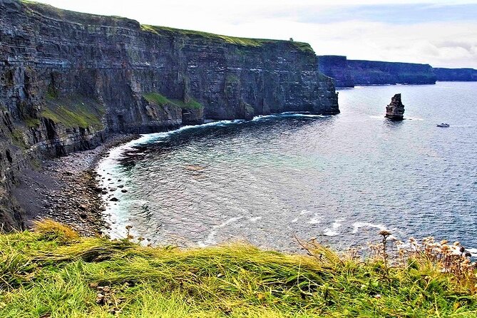 Cliffs of Moher walk with local farmer. Clare. Guided. 3.5 hours. - Why a farmer-led Cliffs of Moher walk beats the Visitor Centre stop