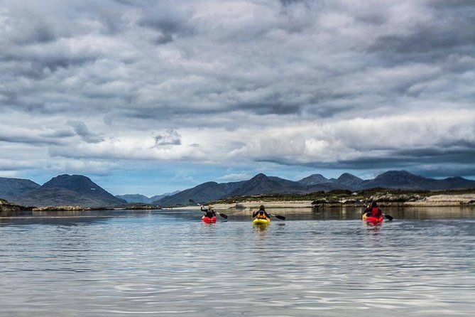 Connemara Coastal kayaking - Safety briefing and shore practice: learn fast, paddle calmer
