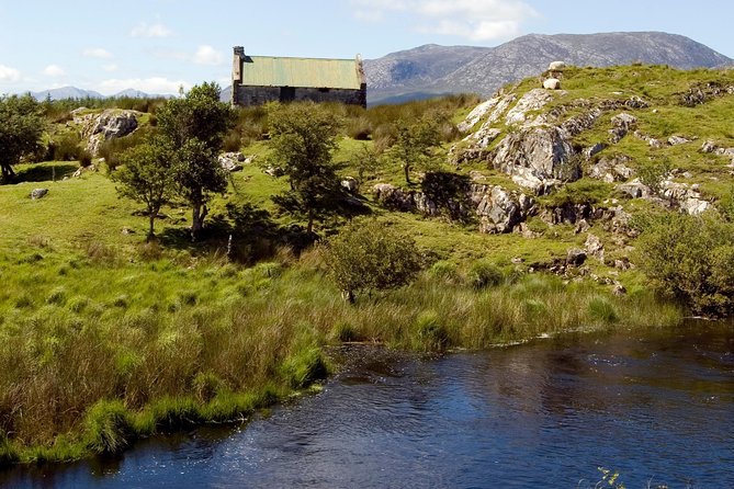 Connemara & Connemara National Park day tour from Galway. Guided. - Sky Road Viewing Point: Where the Atlantic Really Shows Up