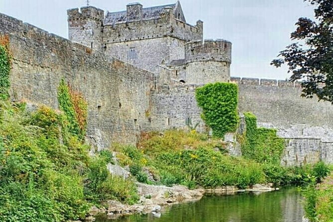 Cork City, Cahir Castle and Rock of Cashel Tour with Spanish Speaking Guide - Pickup at 8:00 am, then settle in for a 12-hour day