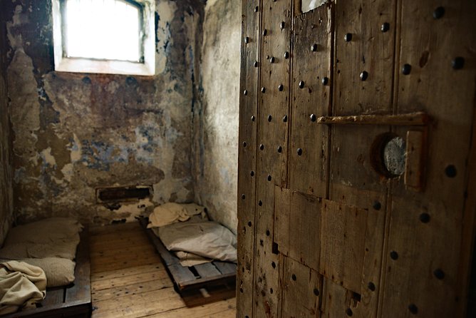 Cork City Gaol Admission Ticket with GUIDEBOOK - The Included 30-Minute Guided Tour: How It Helps You Understand the Cells