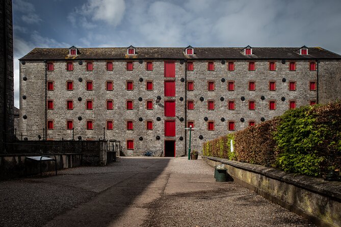 Cork Midleton DistilleryJameson Experience & Whiskey Tasting - The start: video, guide-led flow, and how you get oriented fast