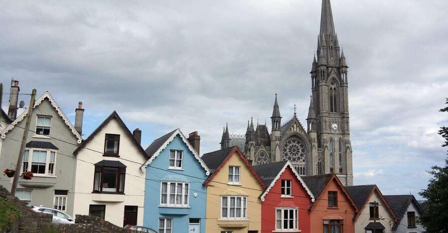 Cork Private Walking Tour - Starting at the National Monument, then learning how Cork fits together