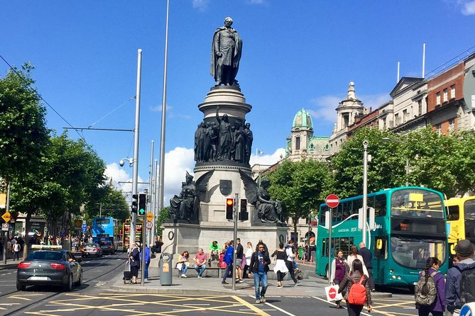 Cycle Dublin - Bike & ebike Tours - Stories and Stops: St. Patrick, Queen Victoria, Side Streets, and a Guinness Break