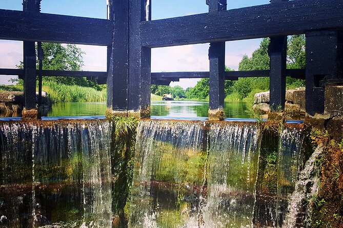 Digby Lock Cruise - Explore Ireland's Historic Grand Canal. - On-Board Bar and Snack Strategy for a 2.5-Hour Floating Break