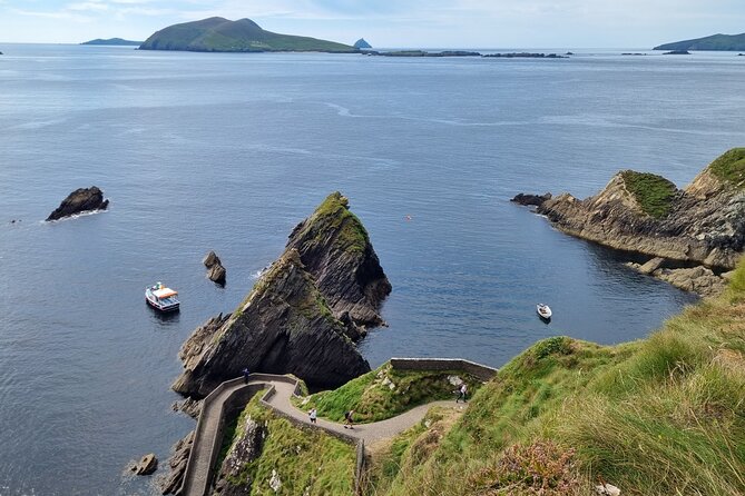 Dingle: Hour Slea Head Drive Tour 4hr - Personal Chauffeur Guide - Ventry Beach: a quick look at how the coastline breathes