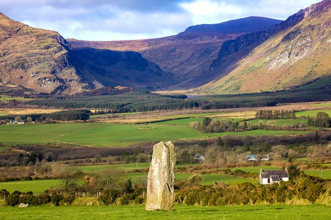Dingle Peninsula Guided Walking Tour - What to pack for coastal wind, rain, and uneven ground