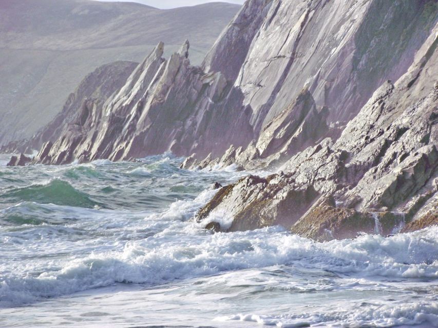 Dingle Peninsula & Slea Head Drive: Tour from Killarney - Fahan Beehive Huts Around 2,000 BC: Seeing Life Built in Stone