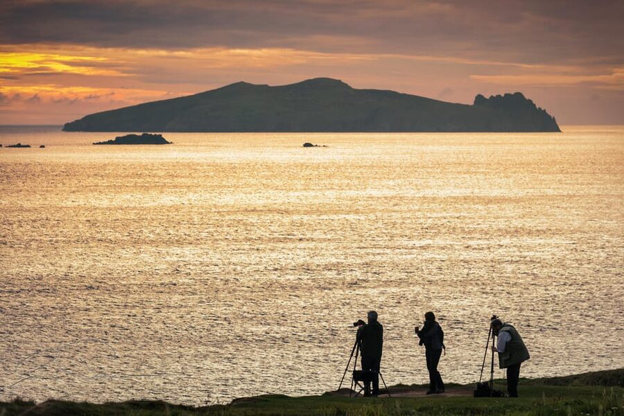 Dingle: Slea Head Sunset & Magic Hours Photo Tour - Small-group pace that keeps the whole evening from feeling rushed