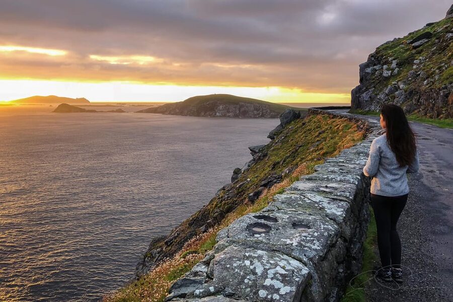 Dingle: Slea Head Sunset & Magic Hours Photo Tour - Coumeenoole Strand at evening light