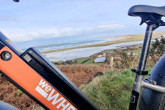 Donegal Electric Bike Tour with Local Guide: Half-Day Adventure - From Bunbeg Harbour to Poisoned Glen, on fat-tire e-bikes