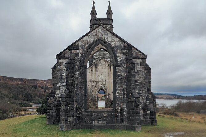 Donegal Electric Bike Tour with Local Guide: Half-Day Adventure - How the ride feels: paved roads, gravel, beach area, and e-bike assist