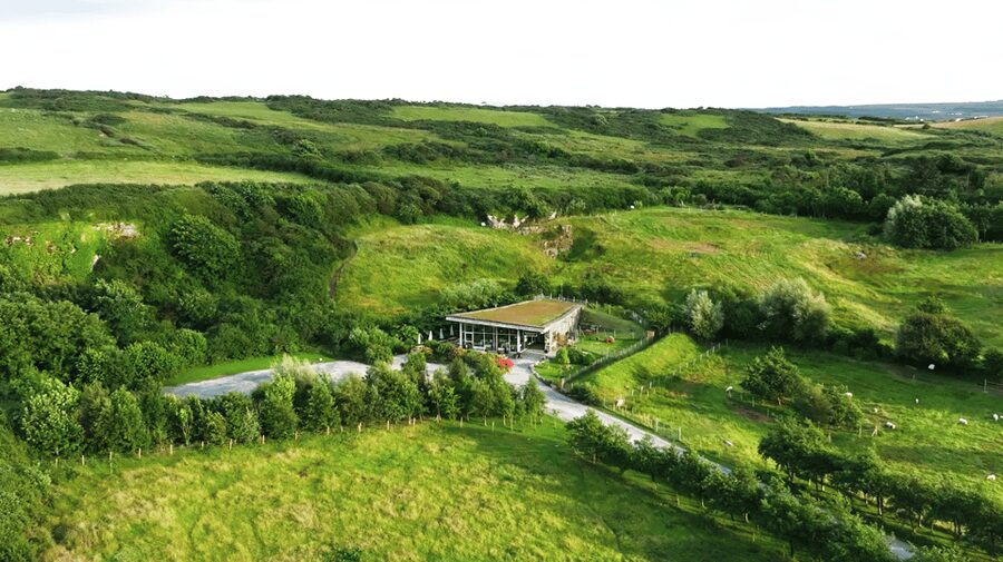 Doolin Cave Tour: Experience Europe's Largest Stalactite - Cave Temperature at 11°C (52°F): What to Wear So You Don’t Rush