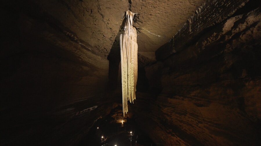 Doolin Cave Tour: Experience Europe's Largest Stalactite - Guided Tour Style: Live English and Irish, With a Comfortable Flow