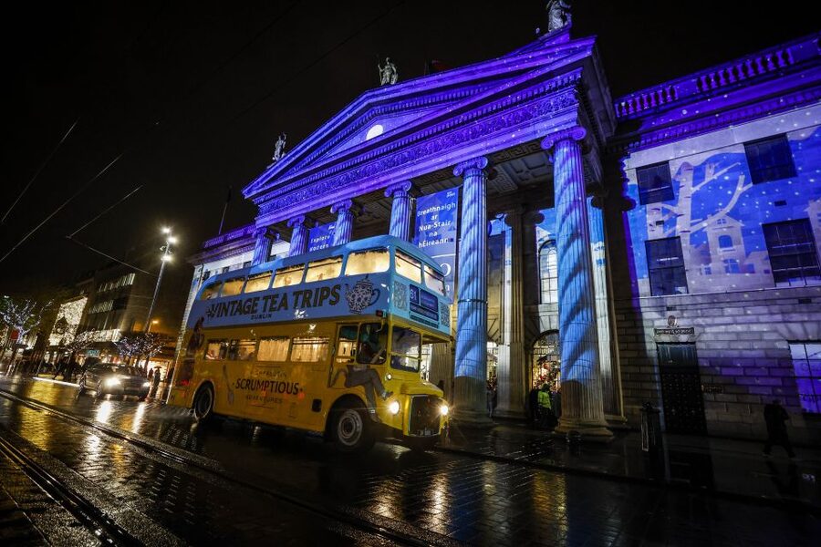 Dublin: Christmas Lights Festive Bus Tour with Afternoon Tea - What You’ll See in 80 Minutes, From City Hall to Trinity College