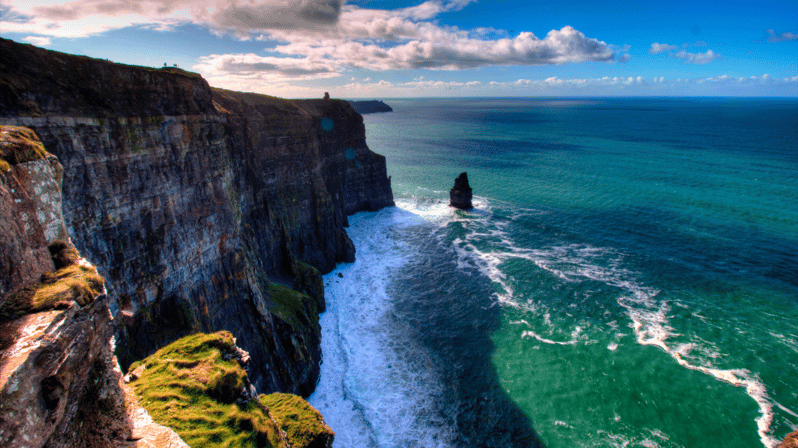 Dublin: Cliffs of Moher, Ennis, & Bunratty Castle Day Tour - Dublin, the 7:00 AM coach, and why the day starts early