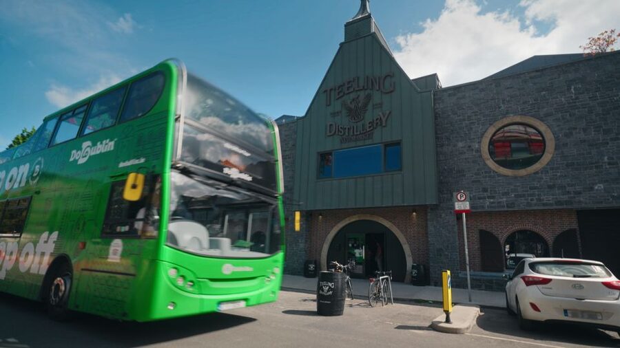 Dublin: Cruise Excursion Hop-On Hop-Off Tour & Rail Ticket - Dublin Castle to the Cathedrals: History Stops Without the Stress