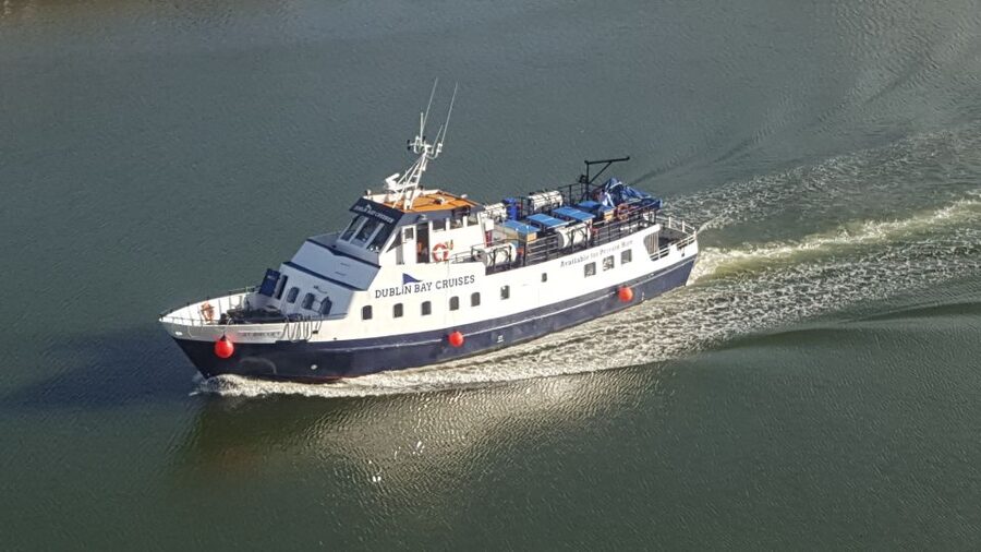 Dublin: Dublin Bay Cruise from Dun Laoghaire to Howth - From the water to Howth Harbor: the part you will remember
