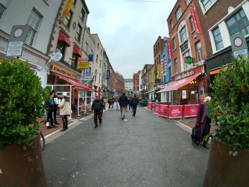 Dublin: Dublin City Highlights Private Guided Walking Tour - Molly Malone and Grafton Street: folklore plus street-level Dublin life