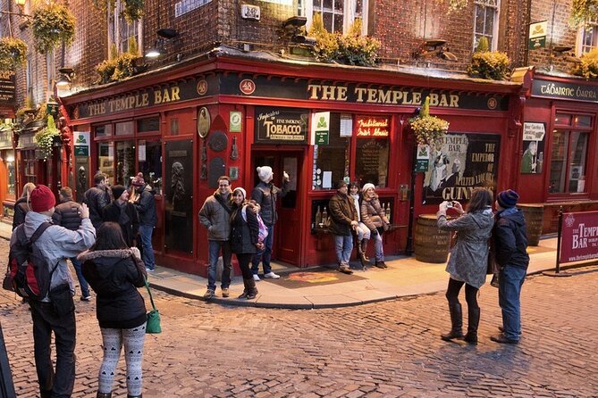 Dublin Food and Drink Walking Tour and Jameson Irish Coffee Demo - The guide makes a big difference, and you can feel it in the pacing