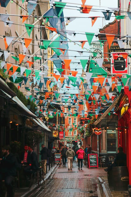 Dublin Food & Drink Walking Tour & Jameson Irish Coffee Demo - What you actually eat and drink: sampling style, not full meals