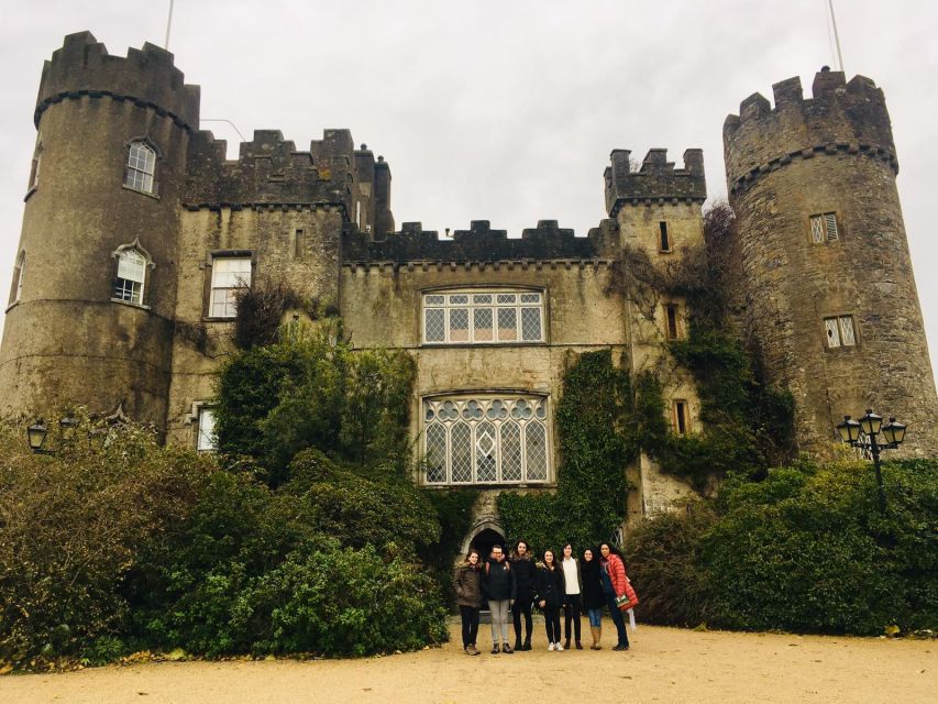 Dublin: Full-Day Howth and Malahide Castle Tour - Meeting point and the value of a punctual start