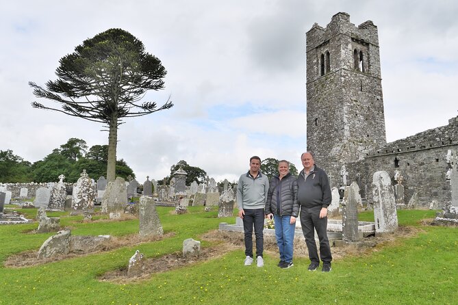 Dublin Full-Day Tour through Boyne Valley - Stop 2, Newgrange at Brú na Bóinne: 3200 BC, and yes, it is different