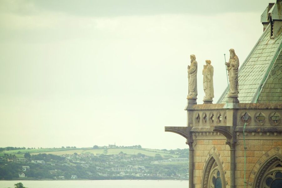 Dublin: Full-Day Tour to Cork, Cobh and Blarney Castle - Blarney Village free time: lunch, shopping, and a reset