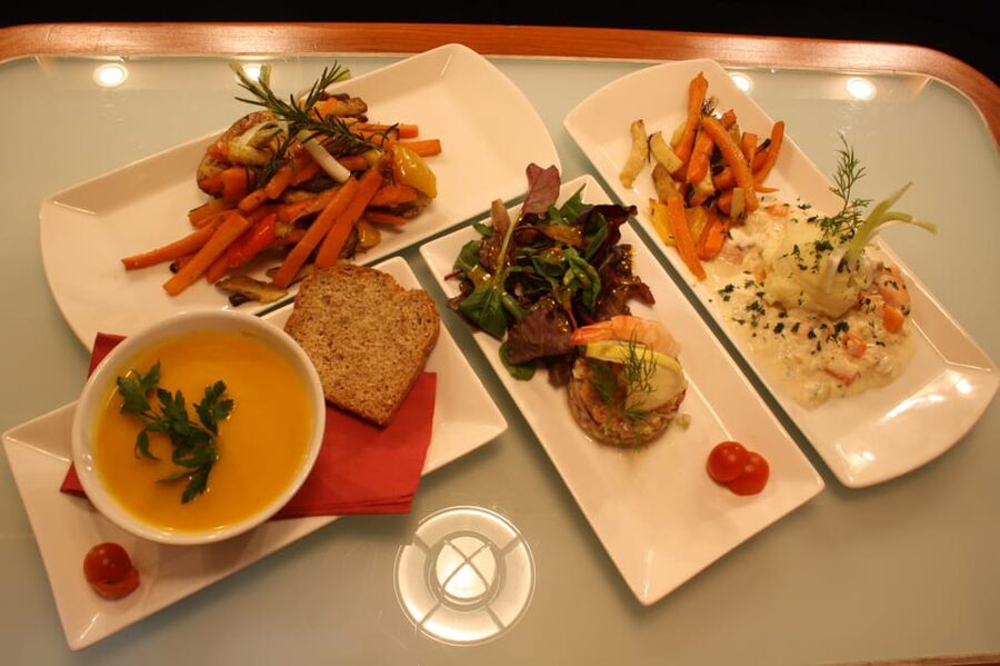 Dublin: Grand Canal Cruise with Dinner - Price and value: what $79 gets you, and what it does not