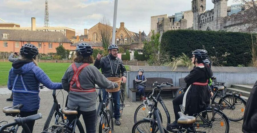Dublin: Guided Bike & E-Bike Tour - Whitefriar Place start: the easy launch point near St. Stephen’s Green