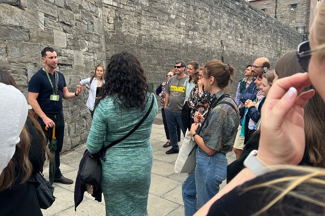 Dublin Highlights and Hidden Gems Guided Walking Tour - The Temple Bar Pub Walk-By: Famous, But Used Well