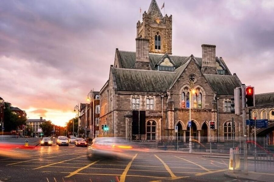Dublin: Highlights and Hidden Gems Walking Tour - Ending near Grafton Street, one of Europe’s busiest shopping streets