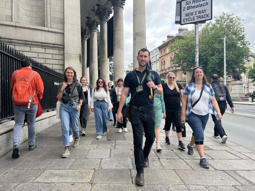 Dublin: Highlights and Hidden Gems Walking Tour - Starting at 23 Wellington Quay, then opening with Claddagh Records
