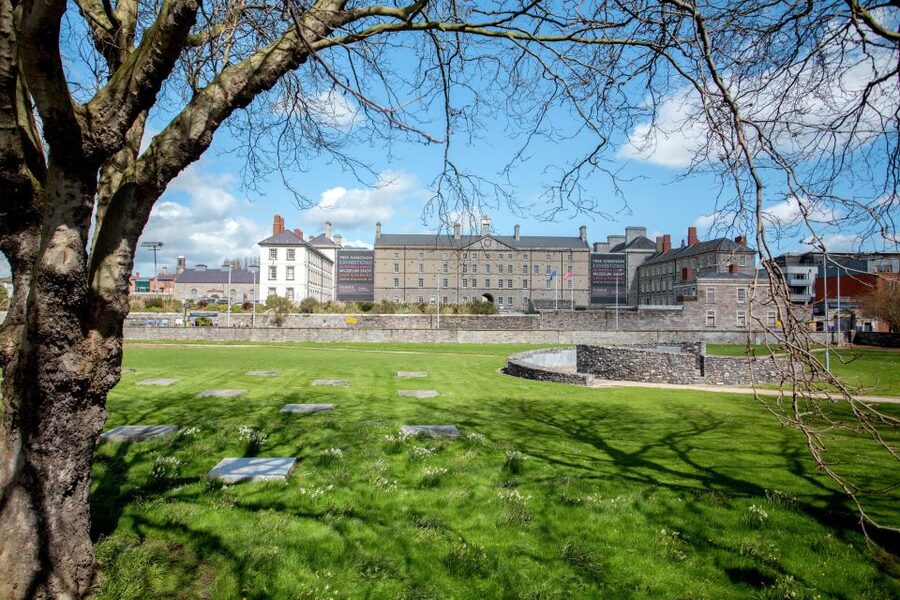 Dublin: Hop-on Hop-off Bus Tour - Getting on at O’Connell Street and how the route is set up